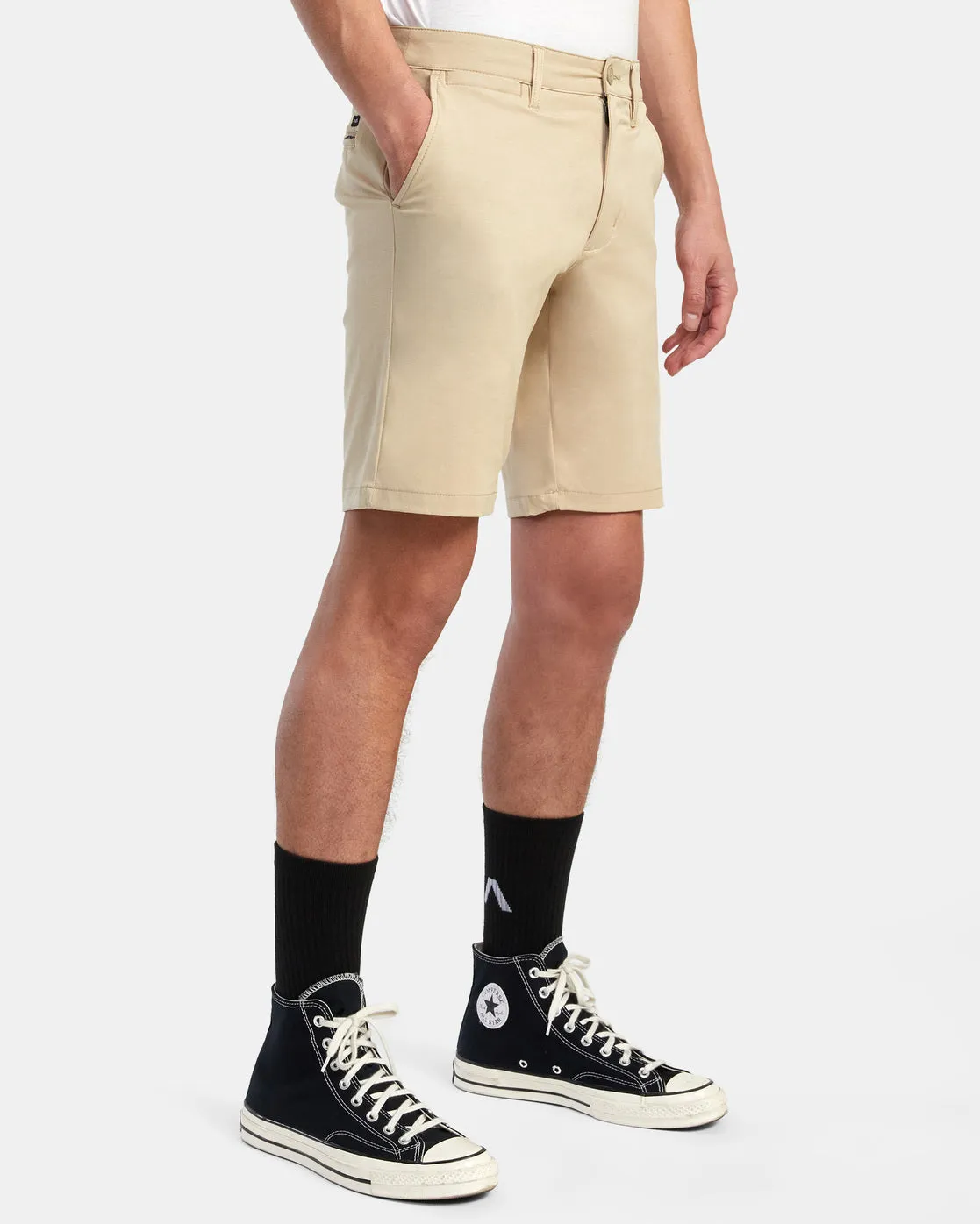 Back In 19" Hybrid Shorts - Khaki