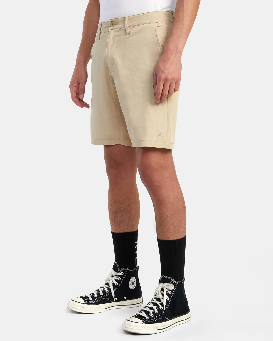 Back In 19" Hybrid Shorts - Khaki