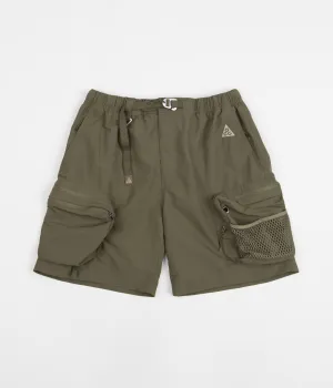 Nike ACG Snowgrass Cargo Shorts - Medium Olive / Cargo Khaki / Khaki